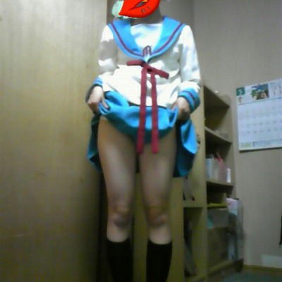 素人がスカートを捲り上げてパンツを自撮り【エロ画像】（38）