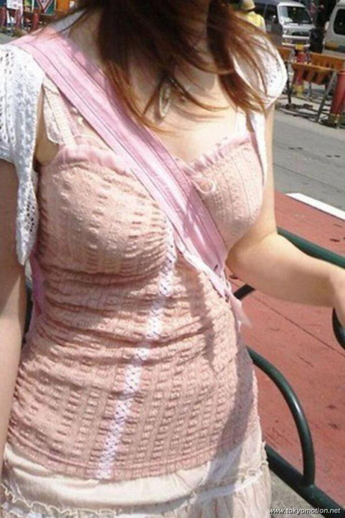 素人のパイスラエロ画像まとめ（19）