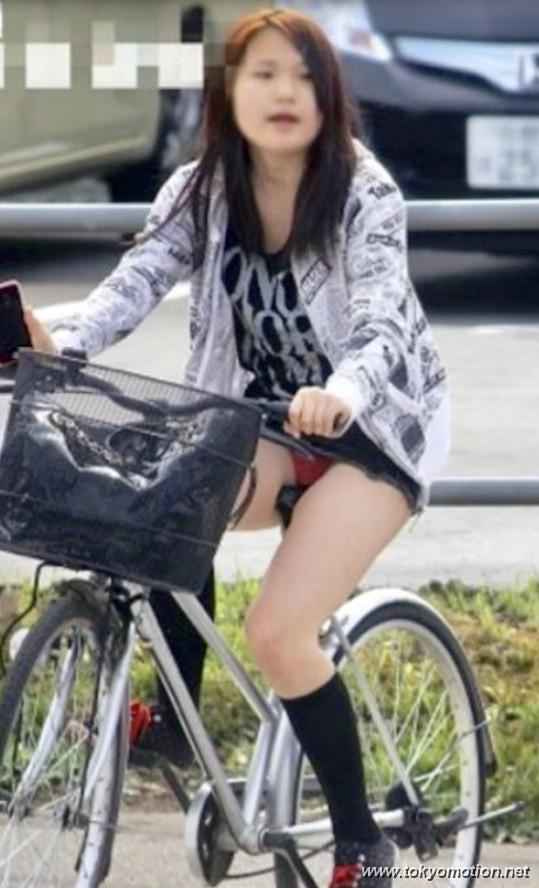 素人のパンチラエロ画像20230612171730