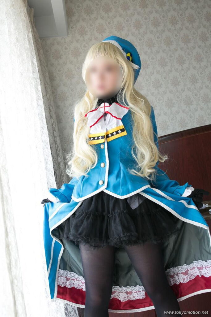 素人が愛宕のコスプレして爆乳おっぱいを披露【エロ画像】（3）