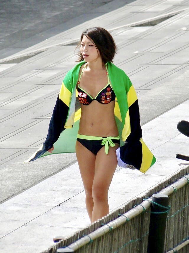 ガチ素人の抜ける水着エロ画像（24）
