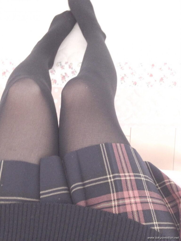 素人の脚（エロ画像）20230614173106