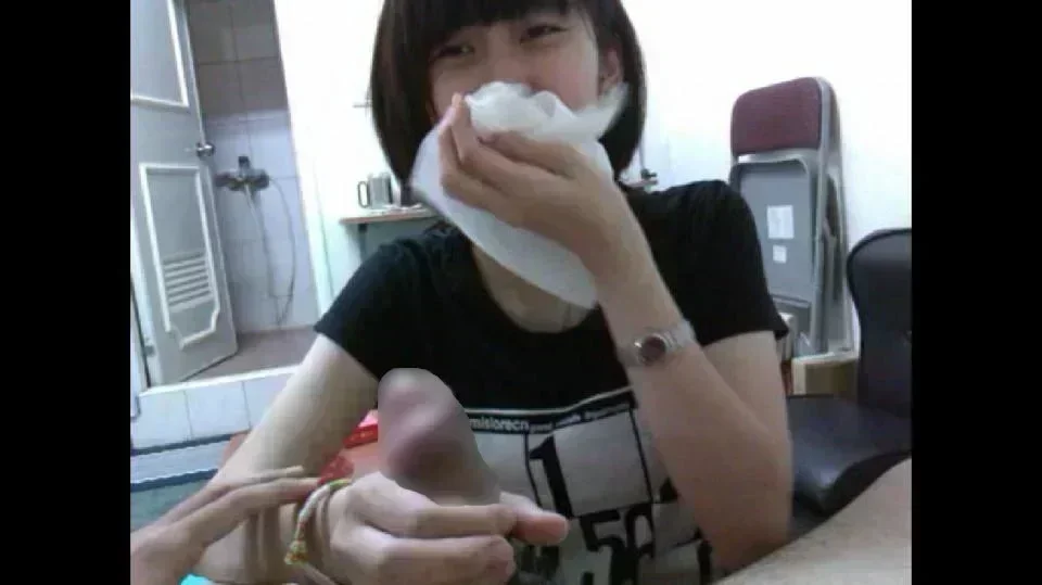 元カノのエロ画像をネットに投稿した彼氏ｗ【エロ画像】 0