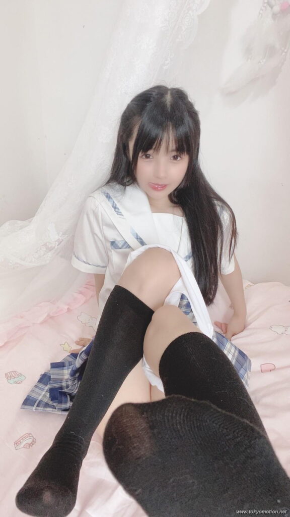 赤ちゃんみたいな中国人コスプレイヤーが可愛すぎるｗ【エロ画像】（5）