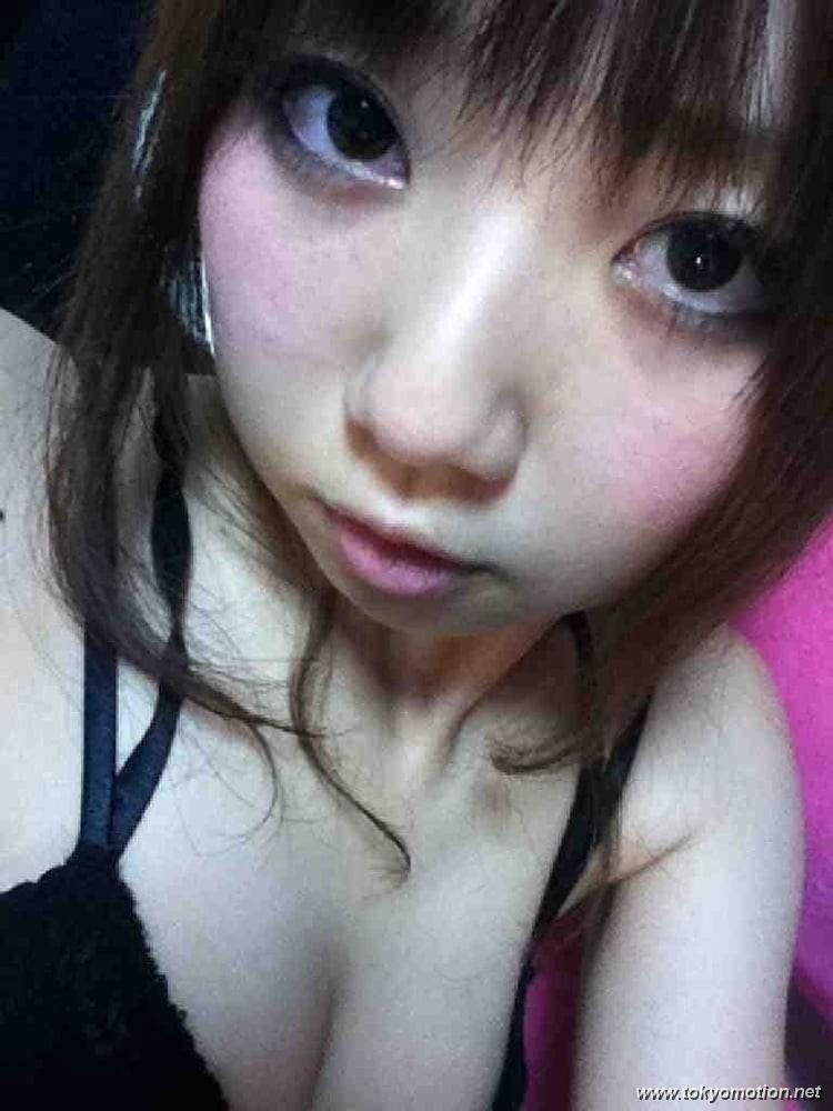 可愛い系素人娘の自撮りエロ画像（3）