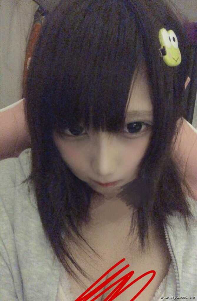 地雷系素人ななぴちゃんの自撮りエロ画像（3）