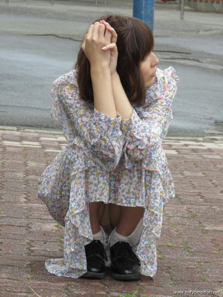 だらしない素人のパンチラ盗撮エロ画像（3）