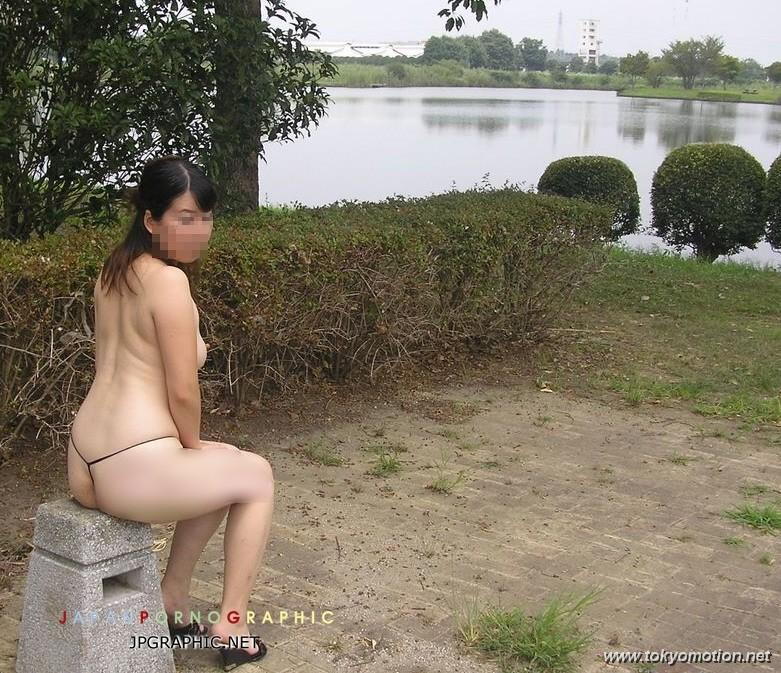 素人の過激な野外露出エロ画像まとめ（182）