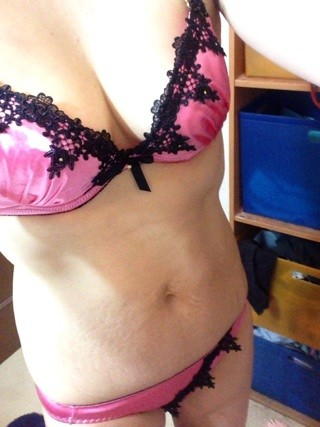 素人熟女の自撮りおっぱいエロ画像20230729172223