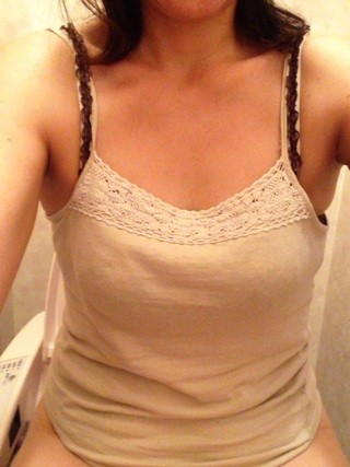 素人熟女の自撮りおっぱいエロ画像20230729172229