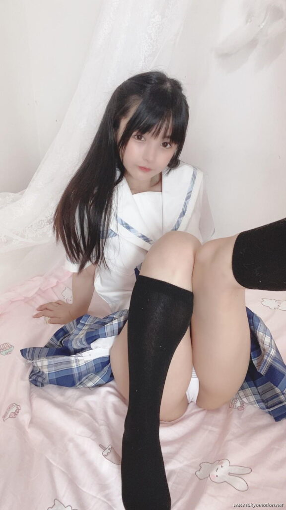 赤ちゃんみたいな中国人コスプレイヤーが可愛すぎるｗ【エロ画像】