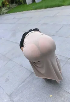 街で見つけたお尻がエロい素人さん【エロ画像】