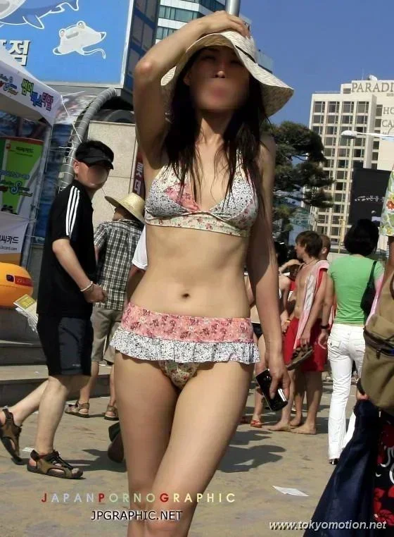 韓国素人妻の水着エロ画像 0