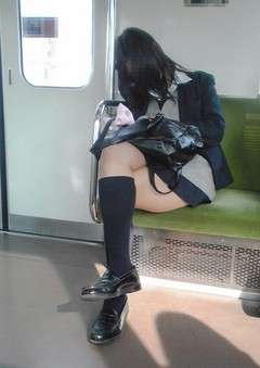 【素人】ミ二スカJKの脚がエロすぎる！【エロ画像】（30）