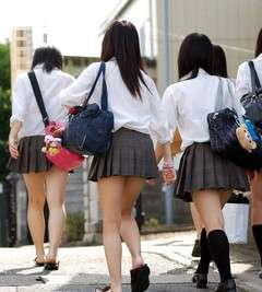 【素人】ミ二スカJKの脚がエロすぎる！【エロ画像】（32）