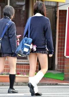 【素人】ミ二スカJKの脚がエロすぎる！【エロ画像】（49）