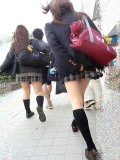 【素人】ミ二スカJKの脚がエロすぎる！【エロ画像】（51）