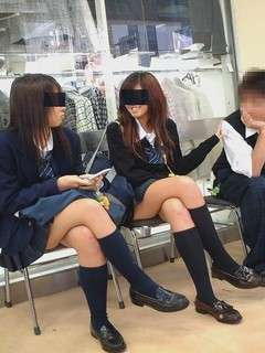 【素人】ミ二スカJKの脚がエロすぎる！【エロ画像】（79）