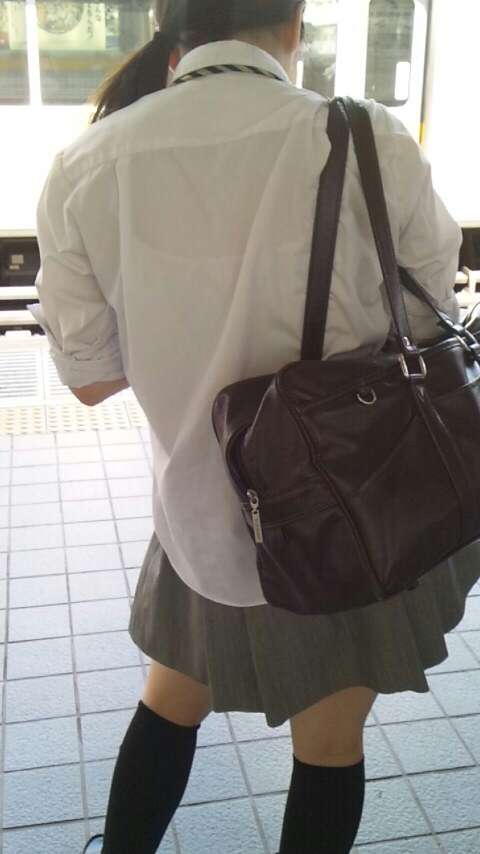 【素人】ミ二スカJKの脚がエロすぎる！【エロ画像】（11）
