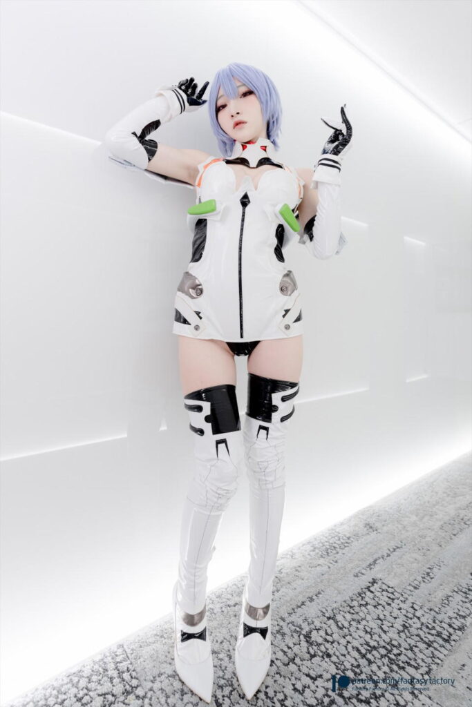 小丁ちゃんが綾波レイのコスプレをするとこうなるｗ【エロ画像】（7）