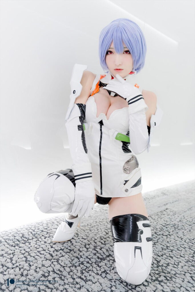 小丁ちゃんが綾波レイのコスプレをするとこうなるｗ【エロ画像】（6）