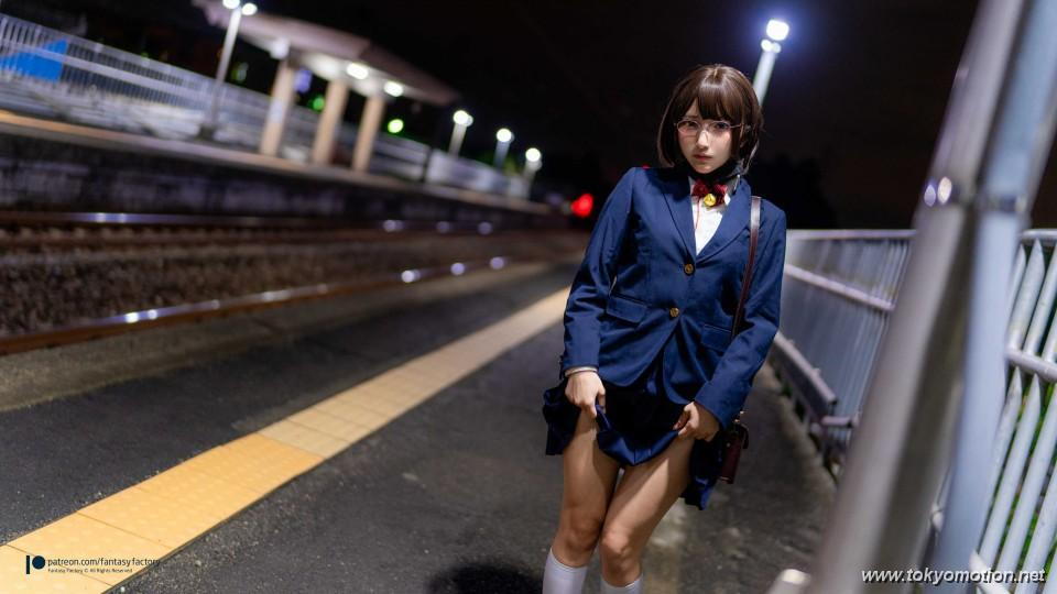 【露出】小丁ちゃんが制服姿で激エロ深夜徘徊【エロ画像】（4）