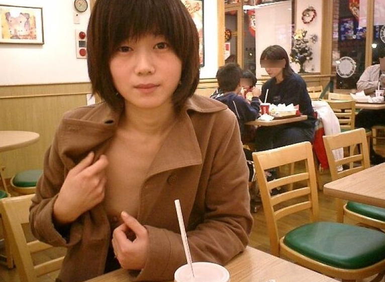 素人ちえちゃんの露出エロ画像20230811203158