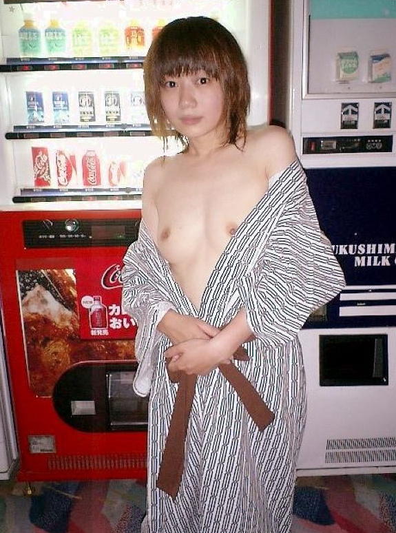 素人ちえちゃんの露出エロ画像20230811203231