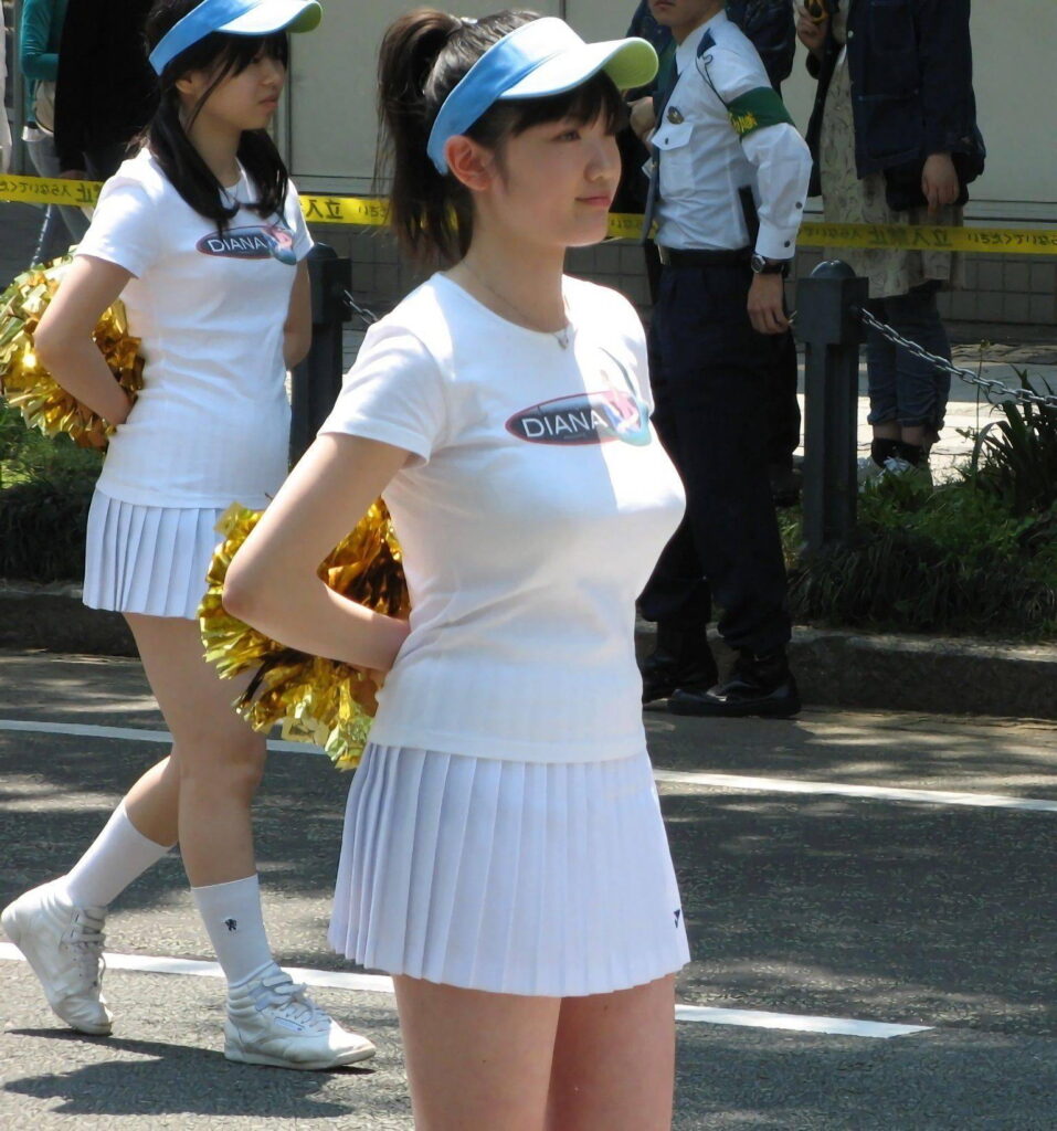 素人の着衣おっぱいエロ画像20230827124744