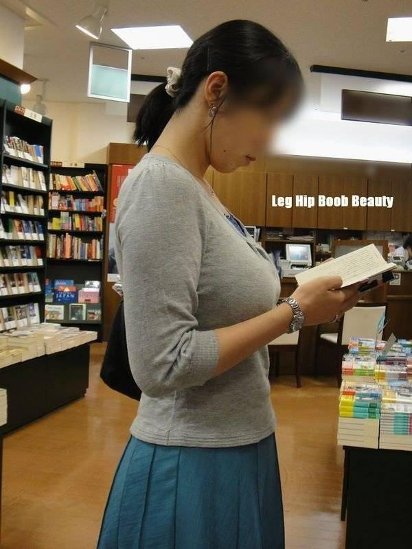 素人の着衣おっぱいエロ画像20230827125110