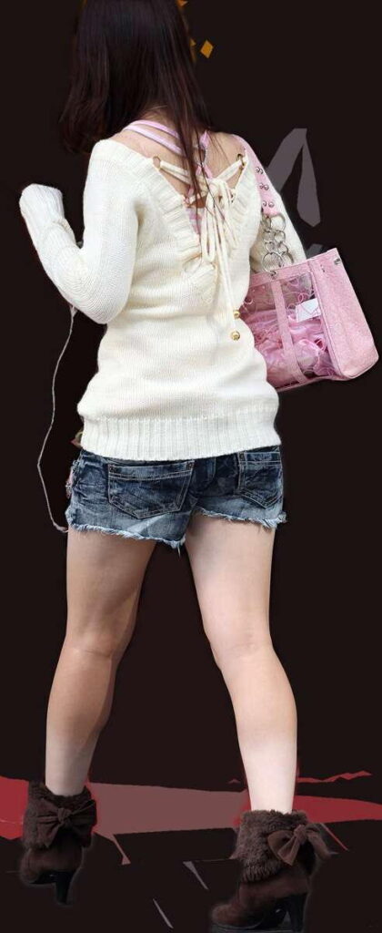 【街撮り】素人の美脚がめちゃ抜ける【エロ画像】（35）