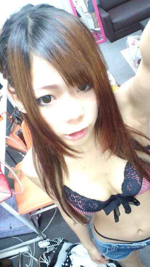 素人ギャルの自撮りエロ画像まとめ（20）