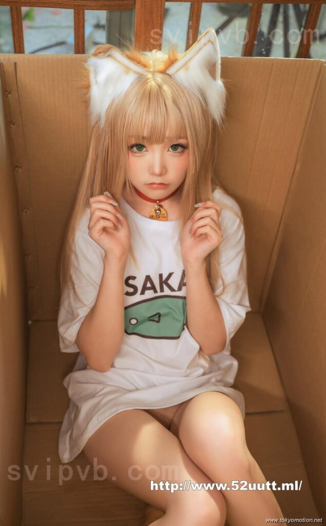 素人喵小吉ちゃんのにゃんにゃんコスプレ【エロ画像】（4）