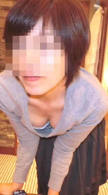 素人妻の露出エロ画像20230813164450
