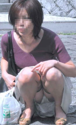素人妻の露出エロ画像20230813164822