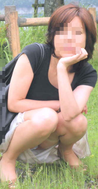 素人妻の露出エロ画像20230813172024