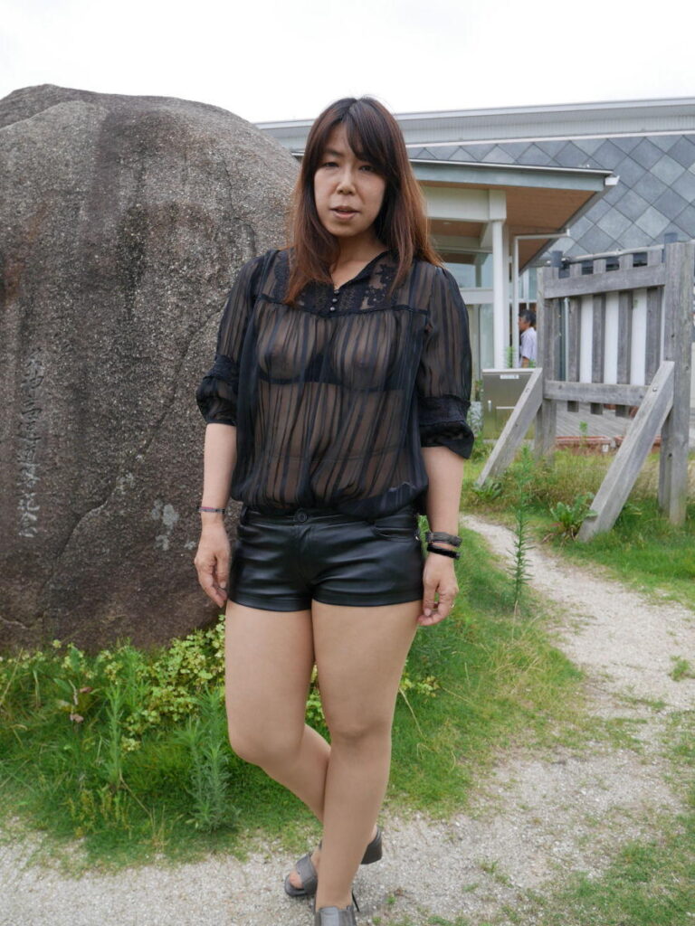 素人涼子の露出エロ画像20230815072335