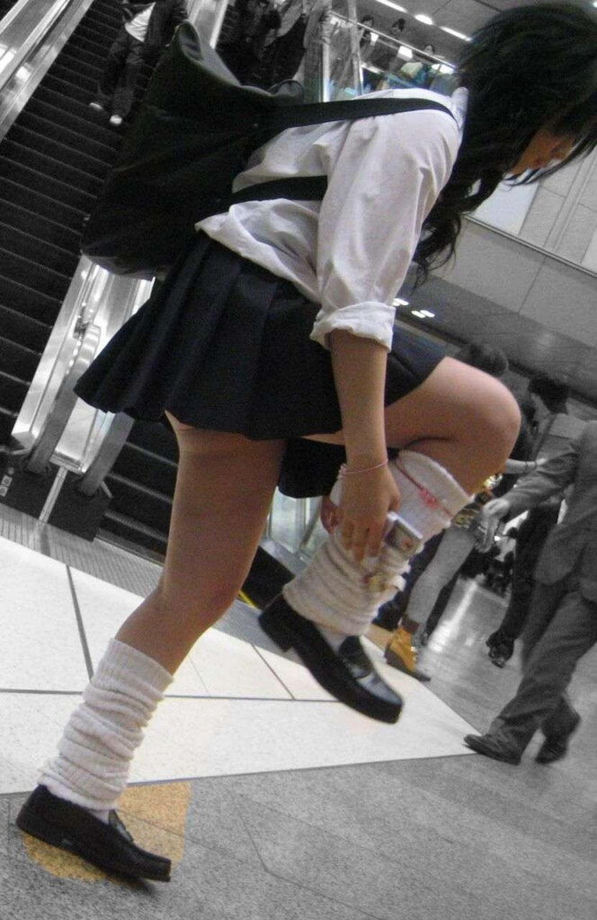 素人JKのハミ尻エロ画像20230821173910