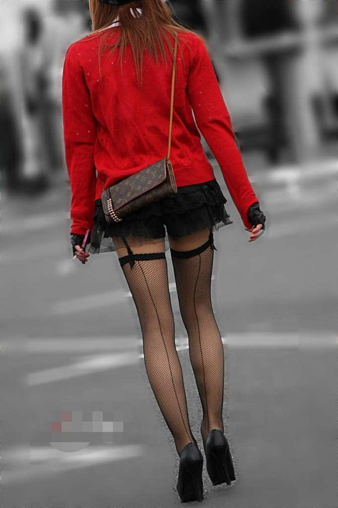 街撮りギャルの脚がエロすぎる【エロ画像】（23）