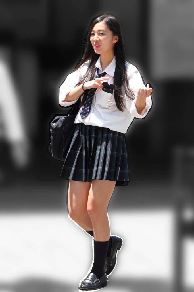 【素人】街撮り女子高生の盗撮エロ画像【顔出し】（9）