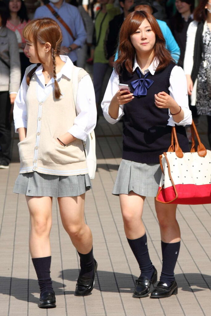【素人】街撮り女子高生の盗撮エロ画像【顔出し】（12）