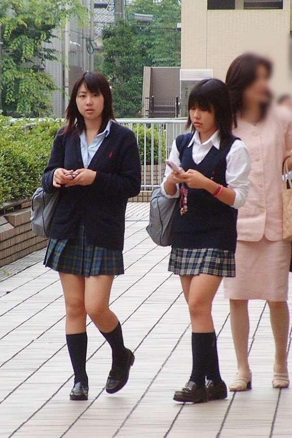 【素人】街撮り女子高生の盗撮エロ画像【顔出し】（7）