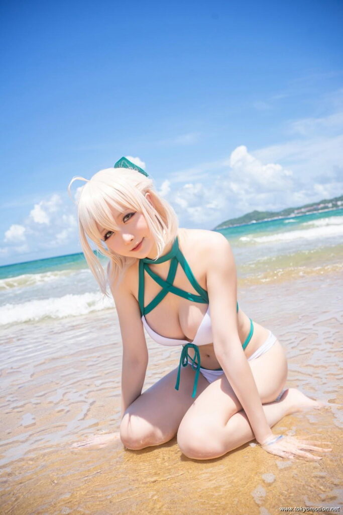 中国人コスプレイヤーHoshililyちゃんの水着姿【エロ画像】（24）