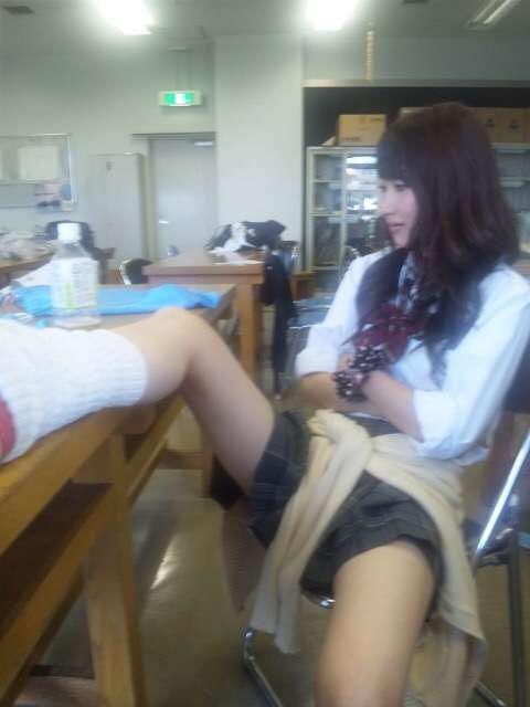 【素人】ルーズソックスを履いているJKのエロ画像（15）