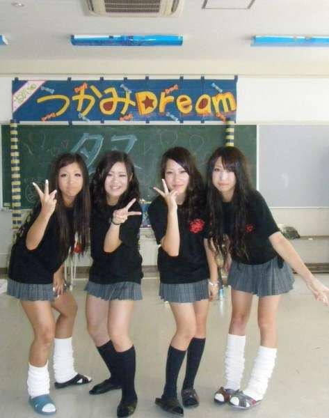 【素人】ルーズソックスを履いているJKのエロ画像（33）