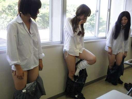 【素人】ルーズソックスを履いているJKのエロ画像（35）