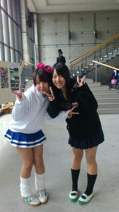 【素人】ルーズソックスを履いているJKのエロ画像（45）