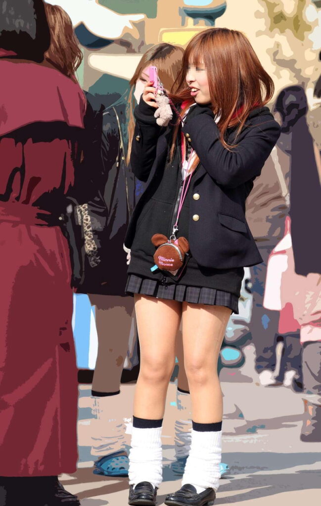 【素人】ルーズソックスを履いているJKのエロ画像（84）