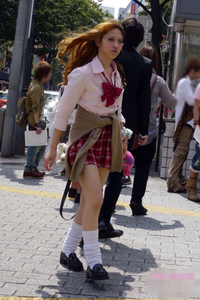 【素人】ルーズソックスを履いているJKのエロ画像（95）