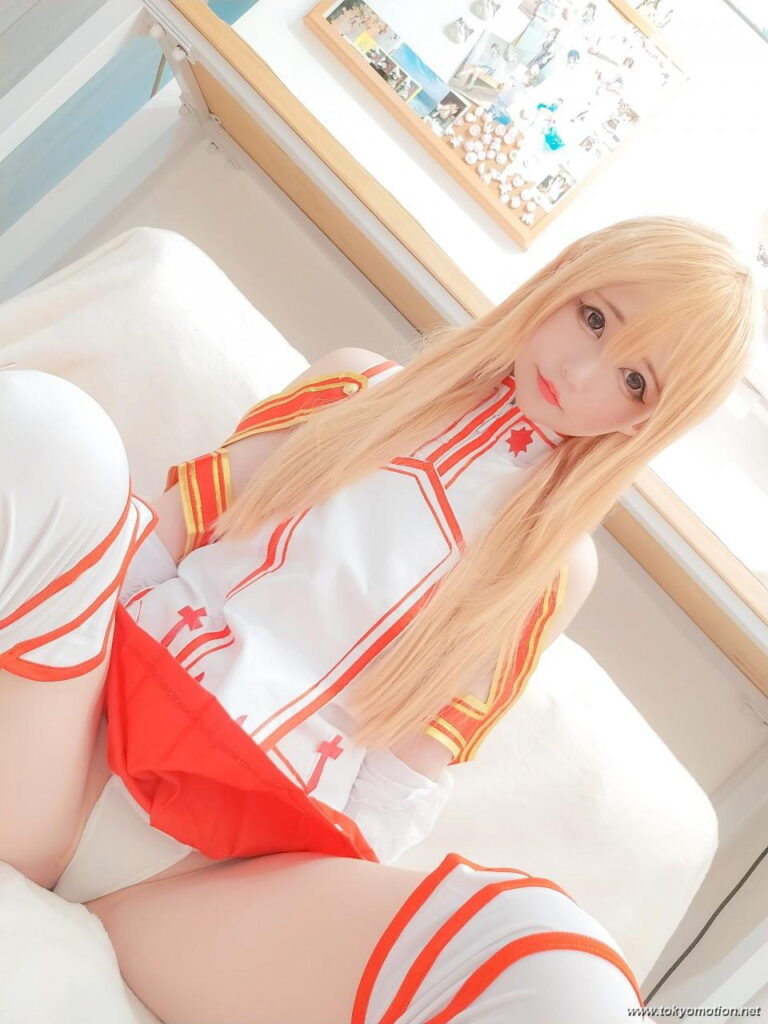 中国人コスプレイヤーなぎさちゃんのエロ画像